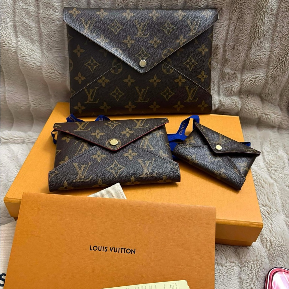 Sold ❌ Louis Vuitton Pink Leather Detail